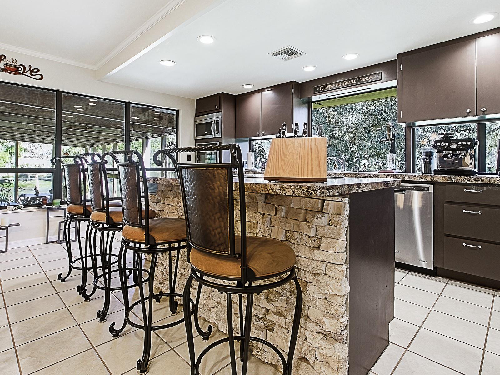 2314 HILLSIDE DR, MOUNT DORA, FL — photo 37