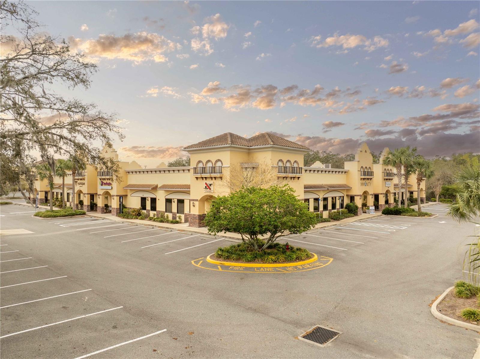 809 COUNTY ROAD 466 #202C, LADY LAKE, FL