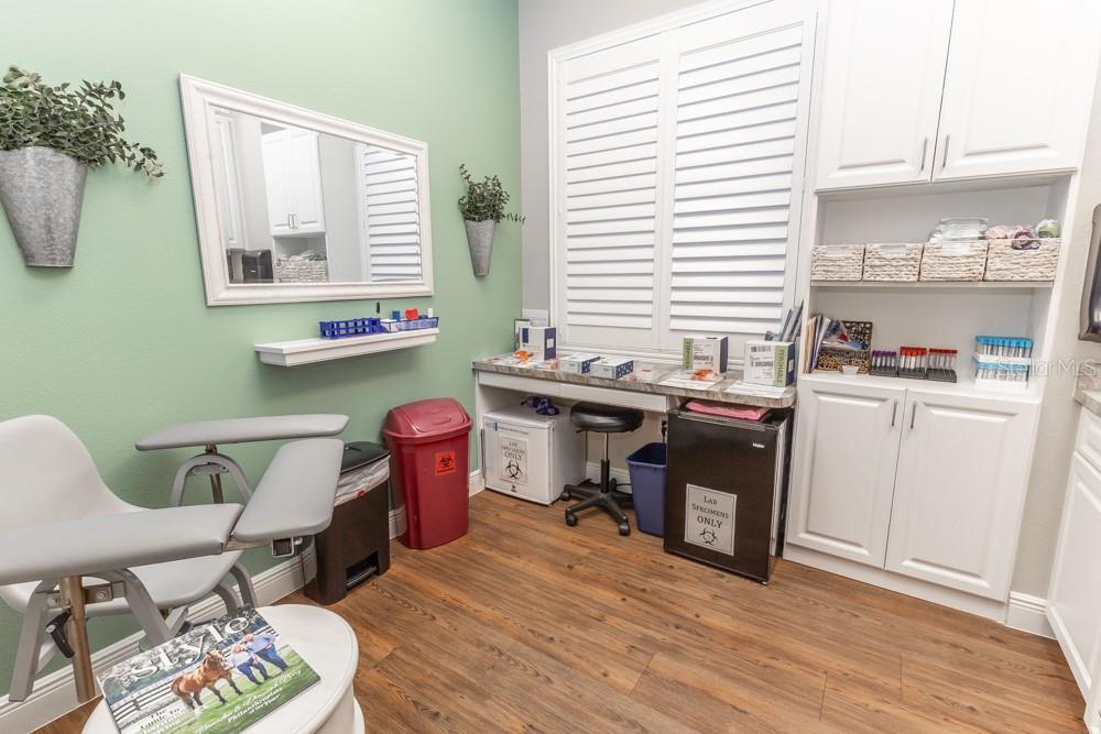 809 COUNTY ROAD 466 #202C, LADY LAKE, FL — photo 45