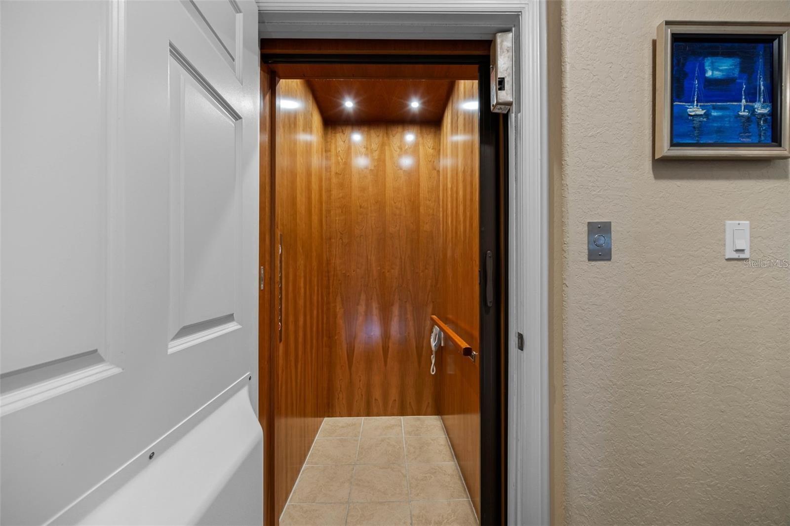 146 175TH TERRACE DR E, REDINGTON SHORES, FL — photo 19