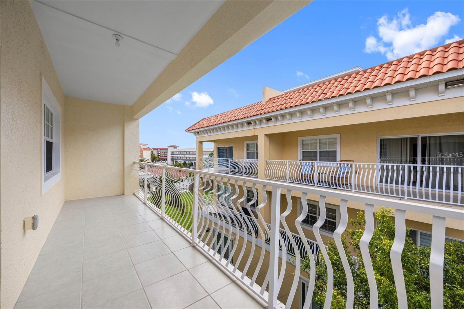 146 175TH TERRACE DR E, REDINGTON SHORES, FL — photo 22