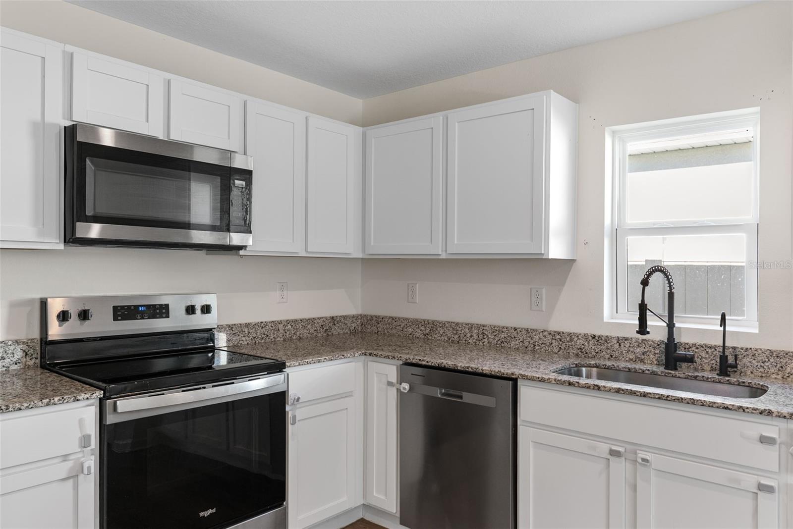 2059 KENTUCKY RD, SUMTERVILLE, FL — photo 16