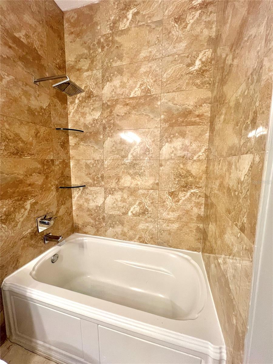 809 HARBOR OAK LN, CLEARWATER, FL — photo 32