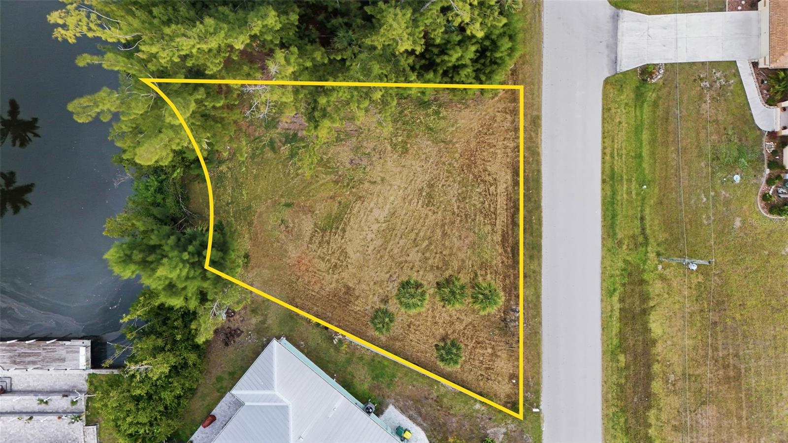 3925 MAGNOLIA WAY, PUNTA GORDA, FL — photo 4