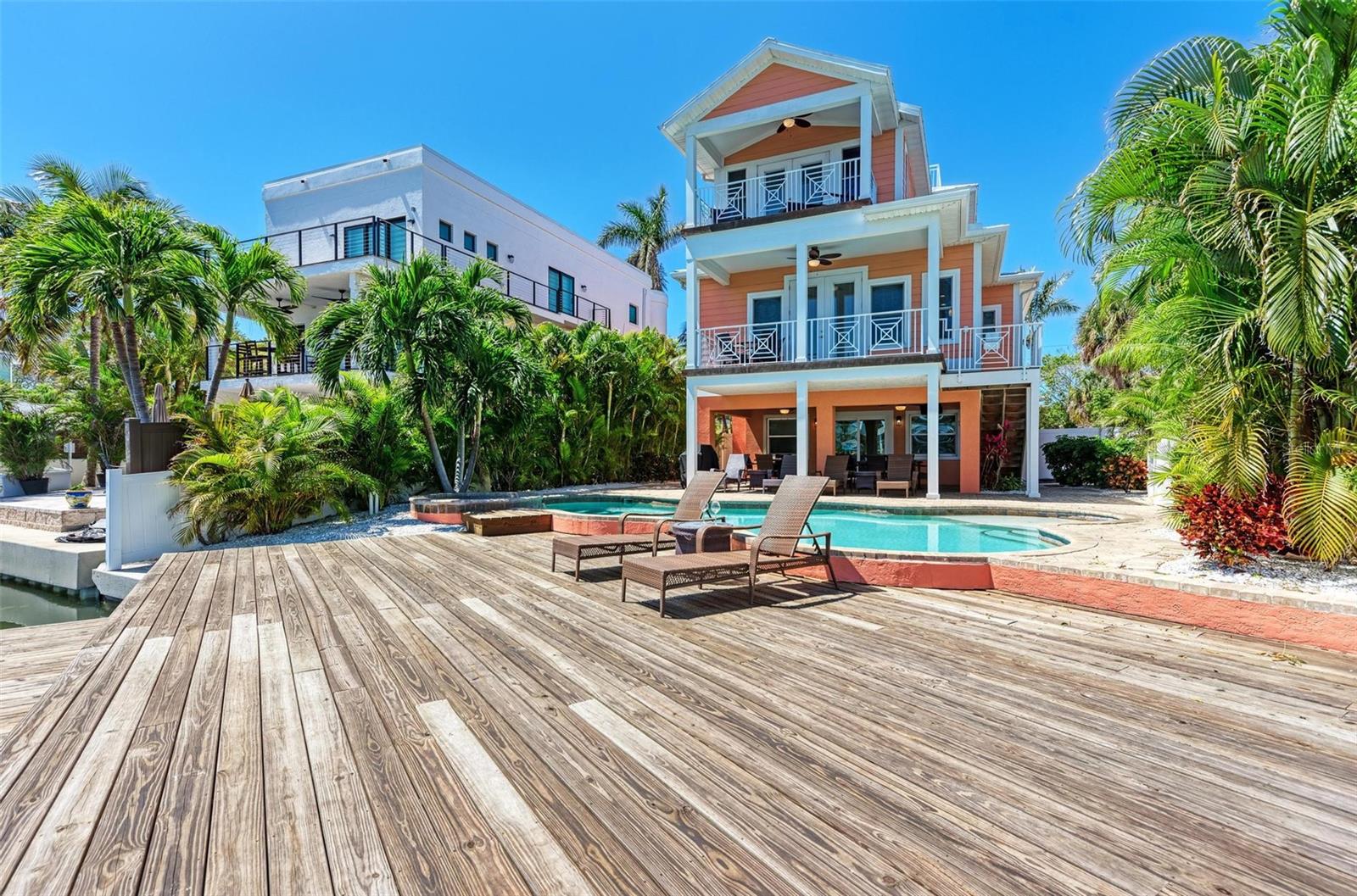 203 N HARBOR DR, HOLMES BEACH, FL — photo 4