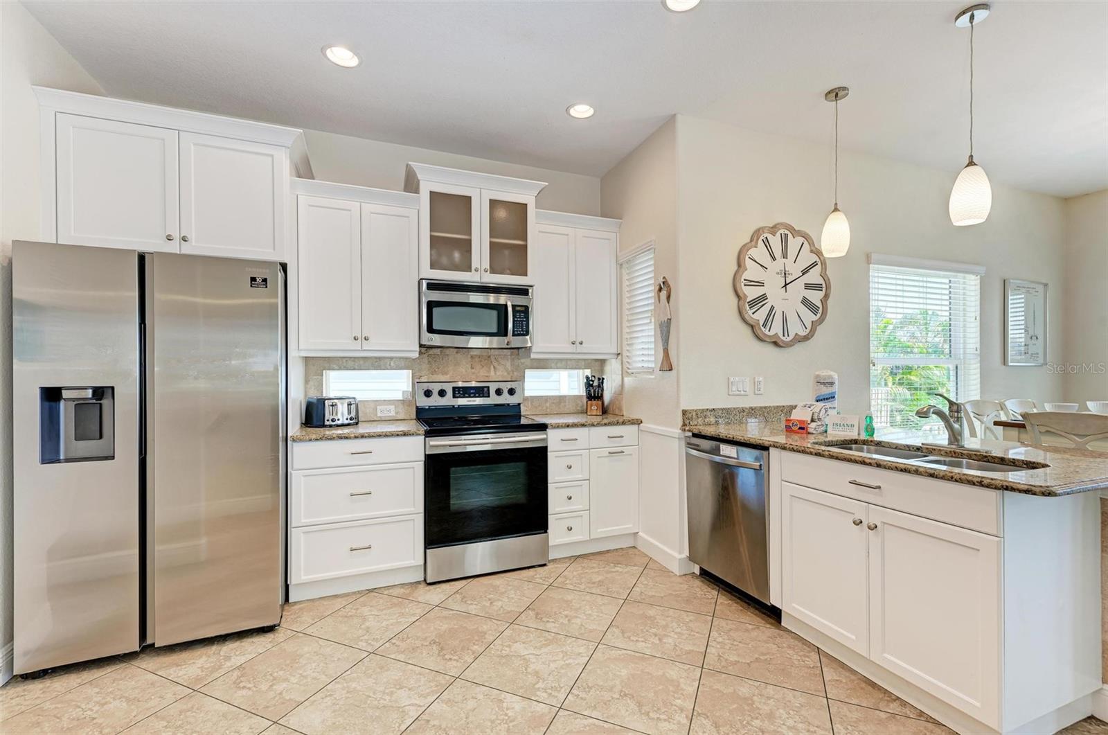 203 N HARBOR DR, HOLMES BEACH, FL — photo 18