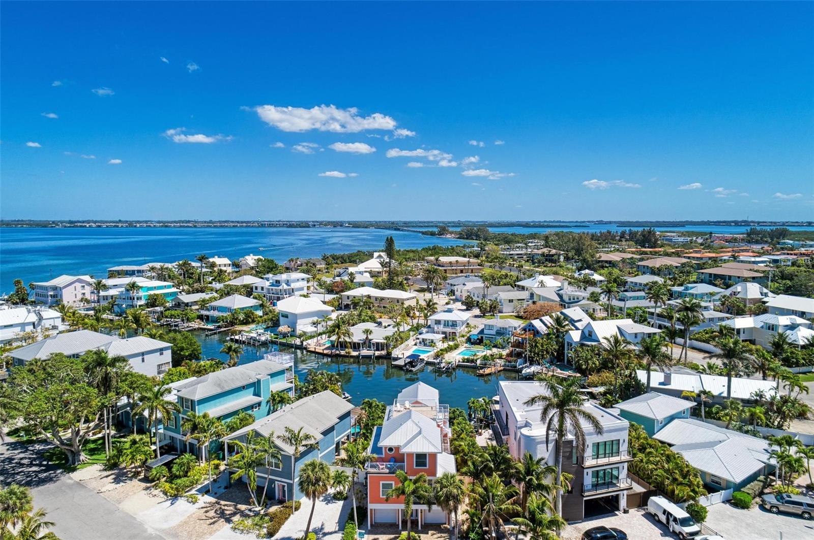 203 N HARBOR DR, HOLMES BEACH, FL — photo 27