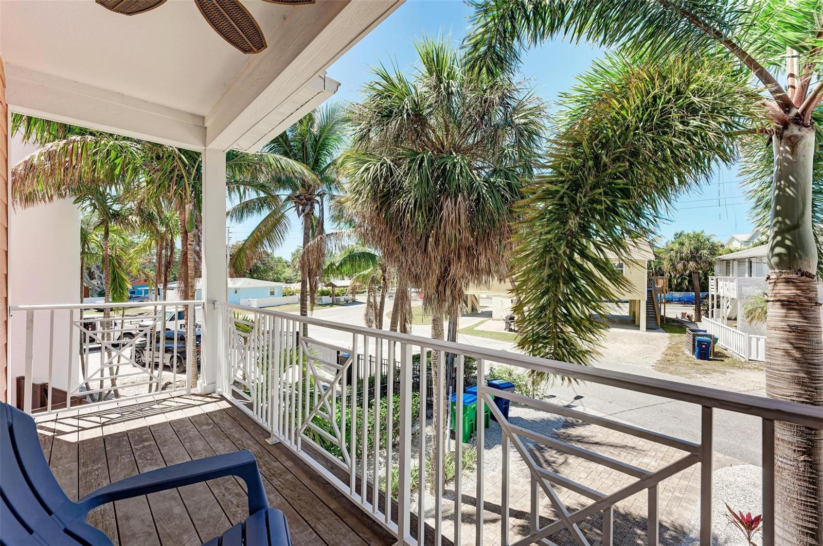 203 N HARBOR DR, HOLMES BEACH, FL — photo 31