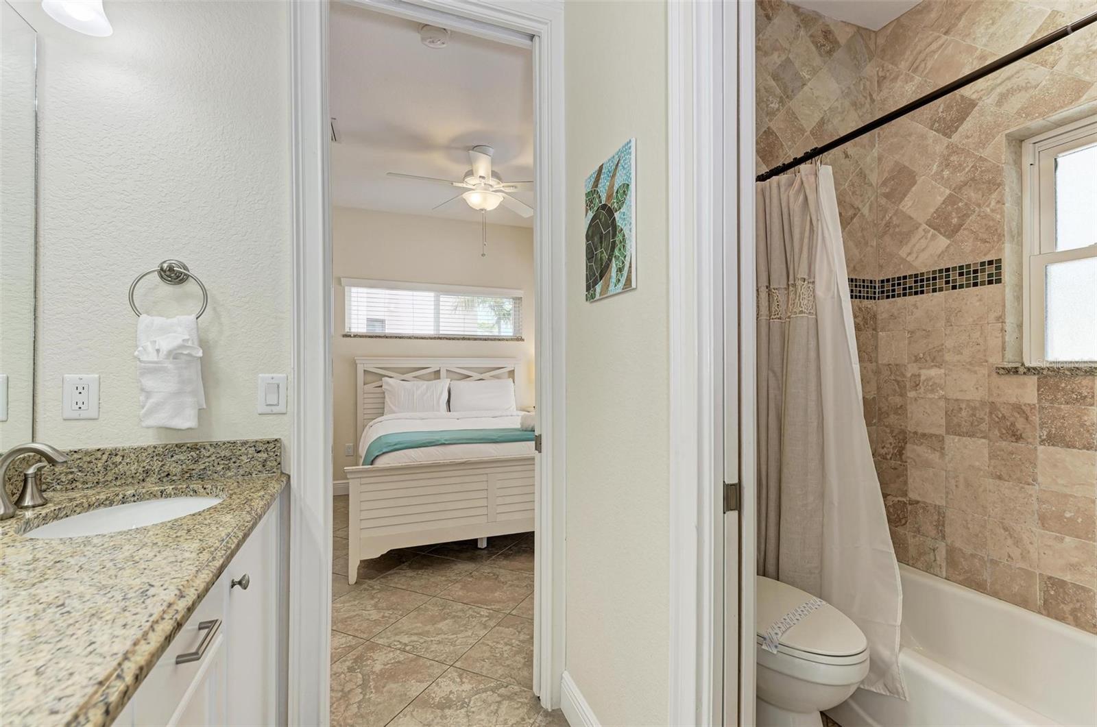 203 N HARBOR DR, HOLMES BEACH, FL — photo 33