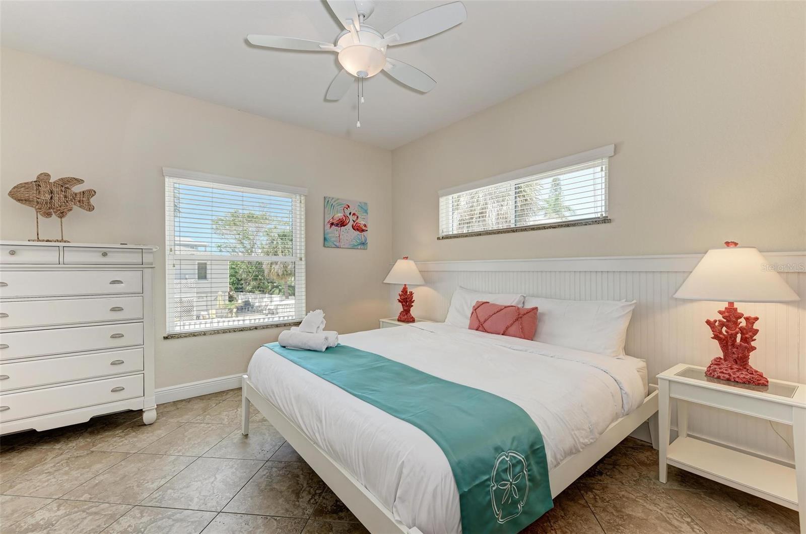 203 N HARBOR DR, HOLMES BEACH, FL — photo 34