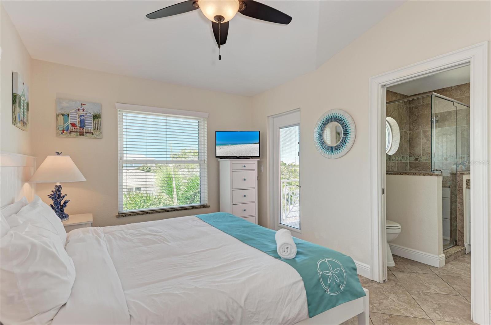 203 N HARBOR DR, HOLMES BEACH, FL — photo 37