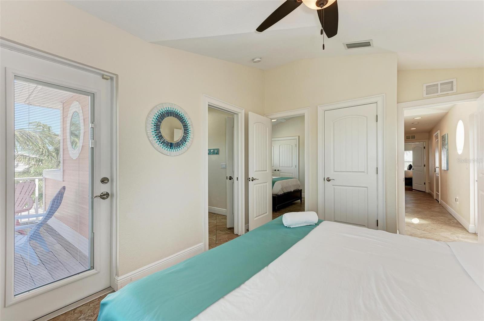 203 N HARBOR DR, HOLMES BEACH, FL — photo 38