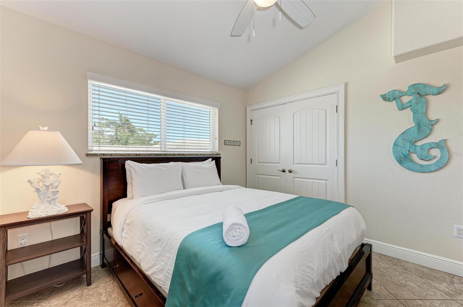 203 N HARBOR DR, HOLMES BEACH, FL — photo 42