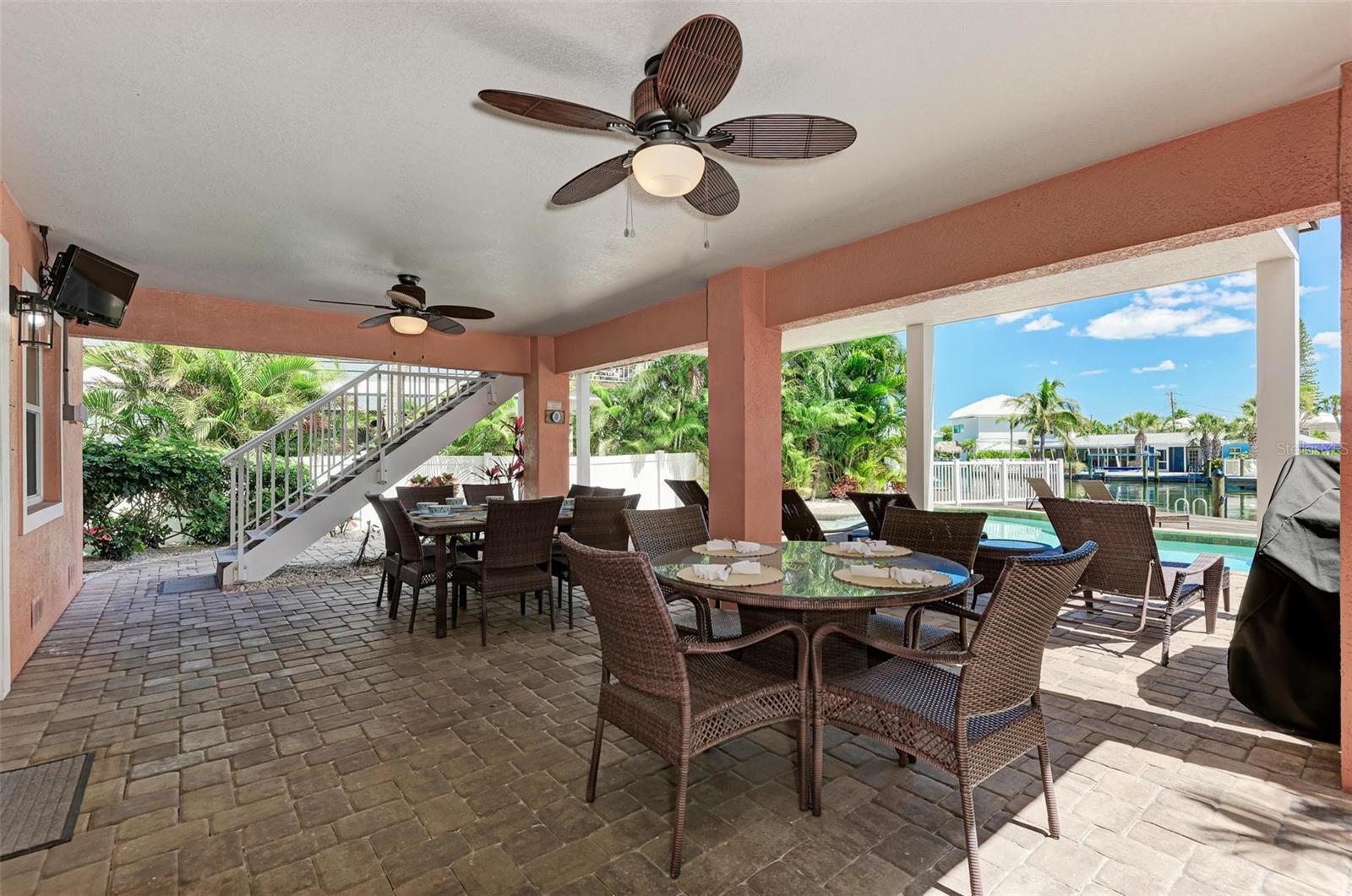 203 N HARBOR DR, HOLMES BEACH, FL — photo 55