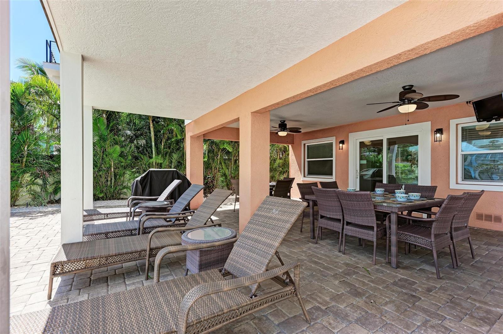 203 N HARBOR DR, HOLMES BEACH, FL — photo 56