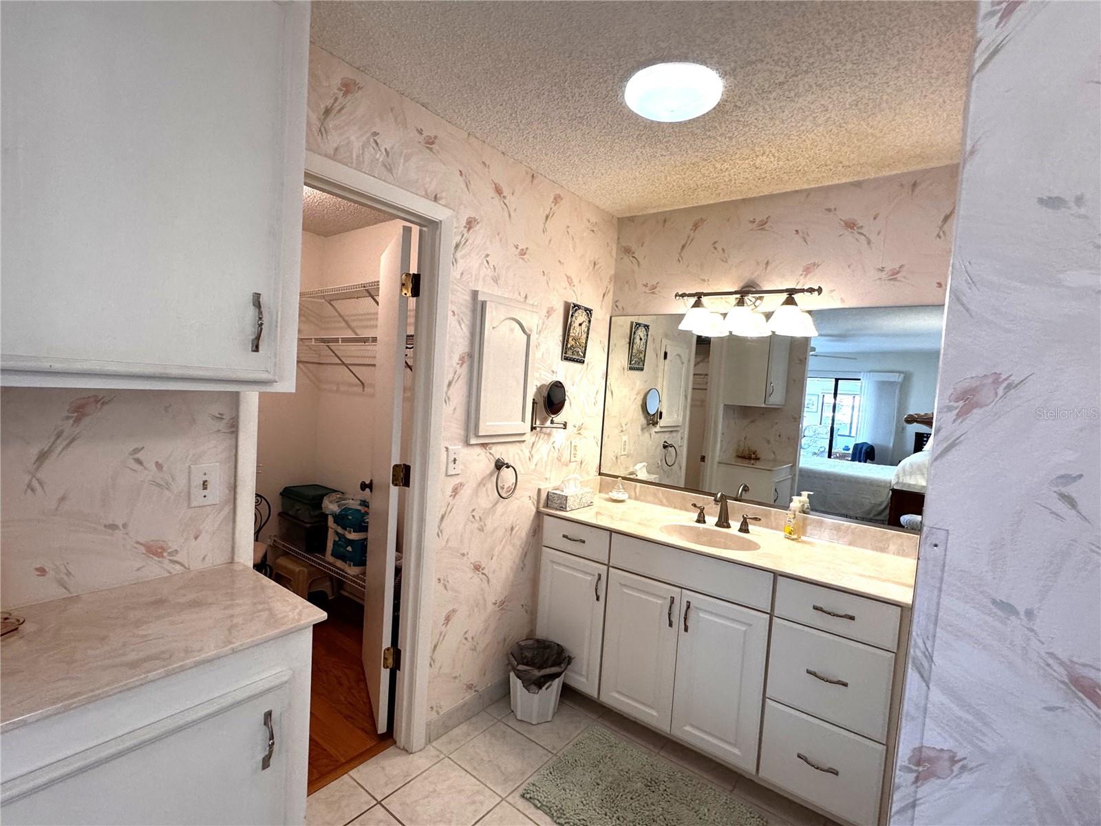 229 LAUREL HOLLOW DR #83, NOKOMIS, FL — photo 22
