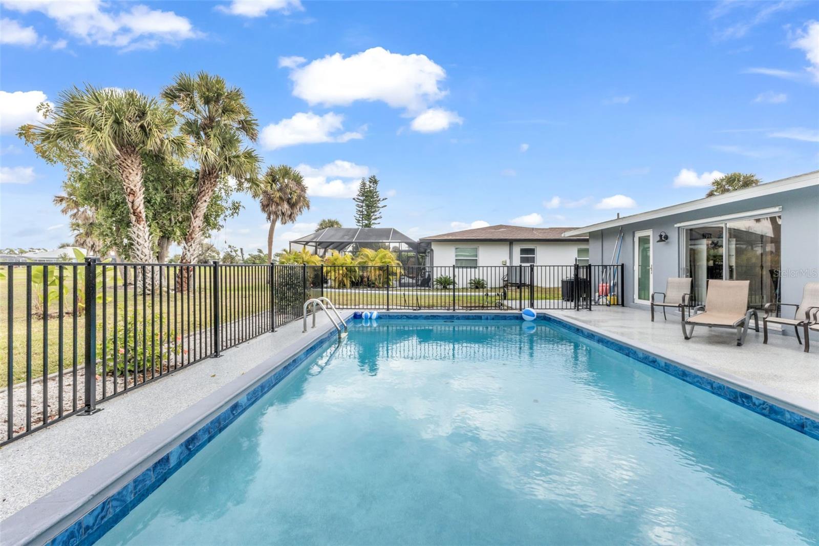 16 OAKLAND HILLS PL, ROTONDA WEST, FL — photo 37