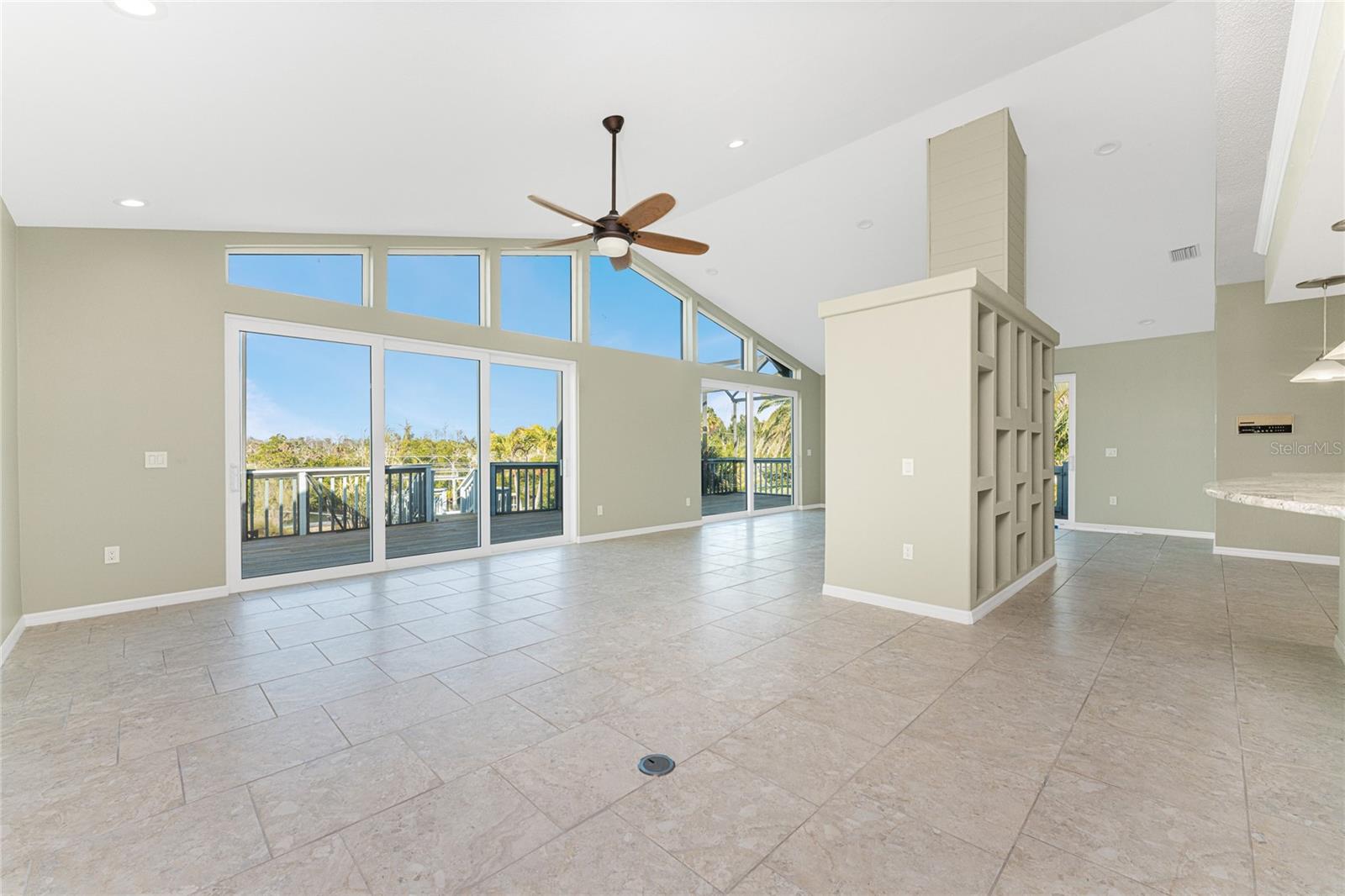 50 SPYGLASS ALY, PLACIDA, FL — photo 11