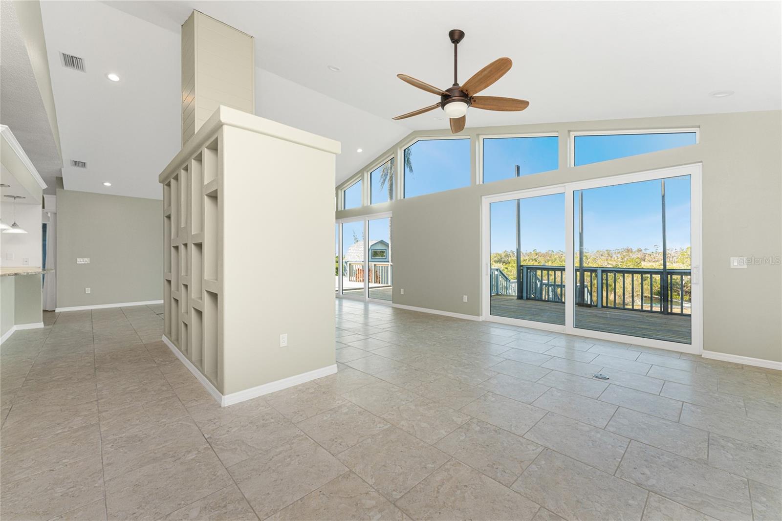 50 SPYGLASS ALY, PLACIDA, FL — photo 14