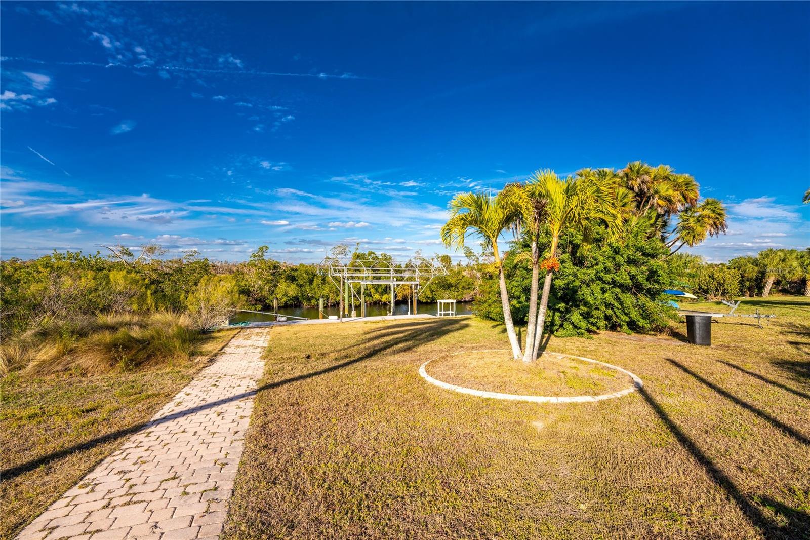 50 SPYGLASS ALY, PLACIDA, FL — photo 57