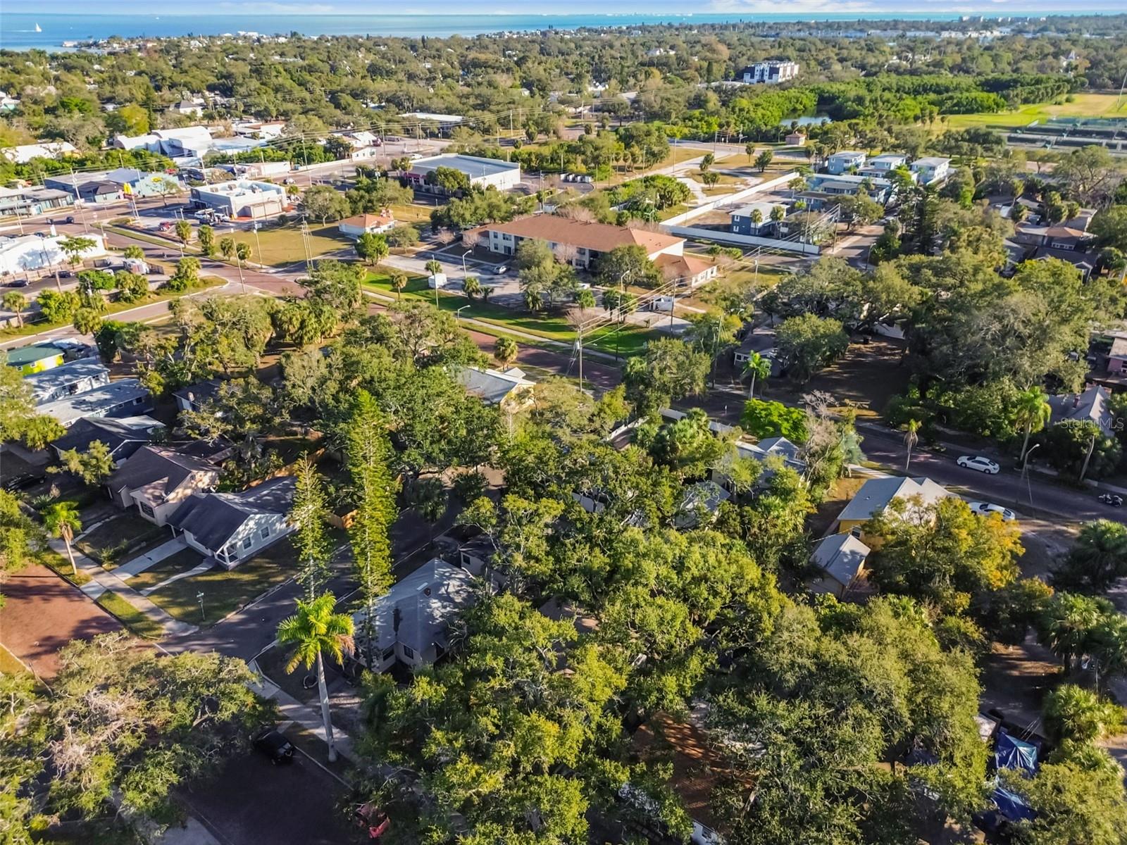 610 16TH AVE S, ST PETERSBURG, FL — photo 31
