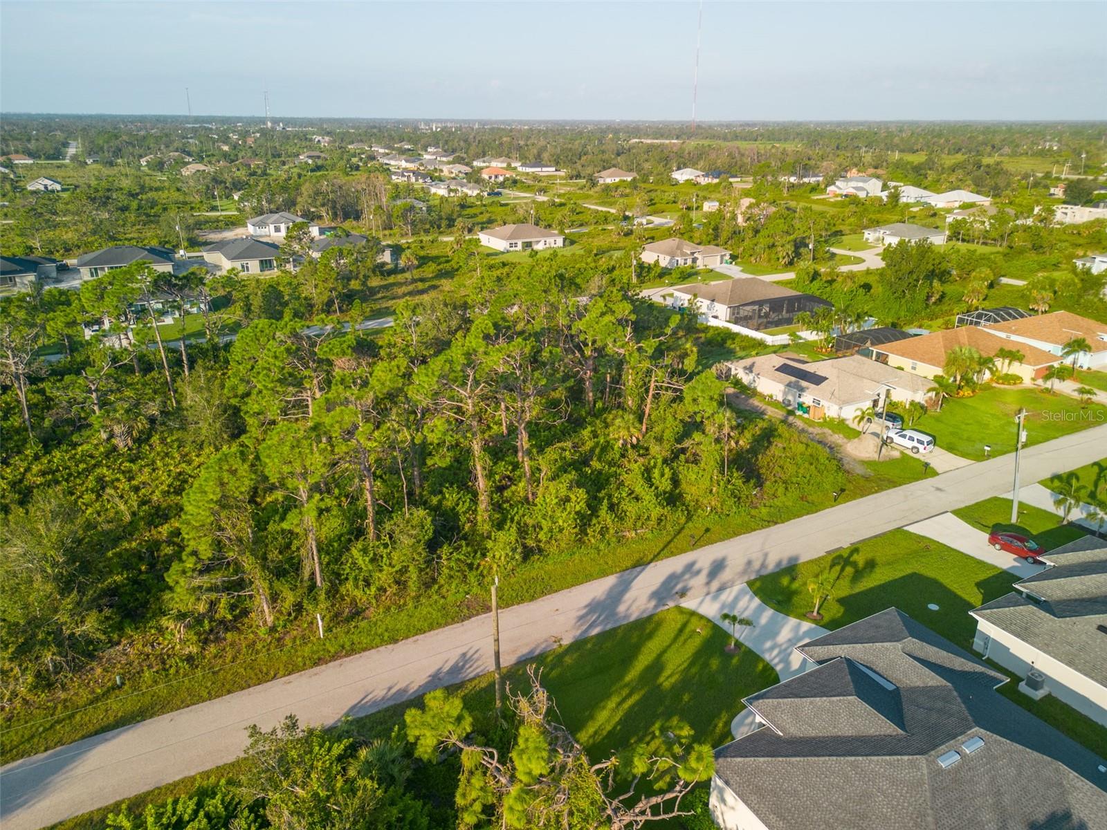 13375 YAGER LN, PORT CHARLOTTE, FL — photo 4