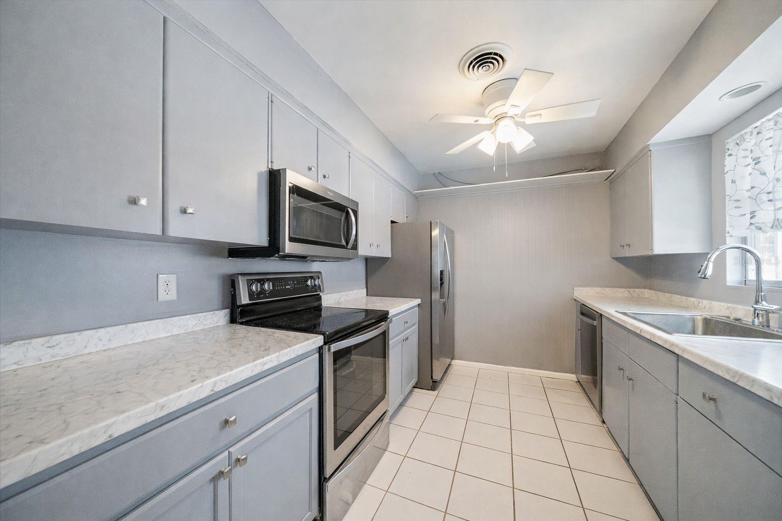 2534 WANETA DR, SARASOTA, FL — photo 10