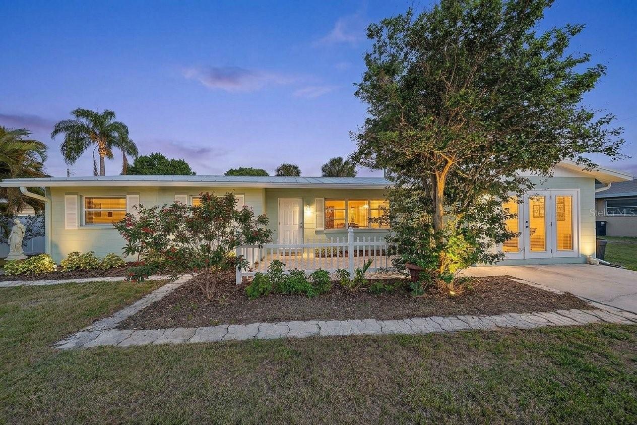 2534 WANETA DR, SARASOTA, FL