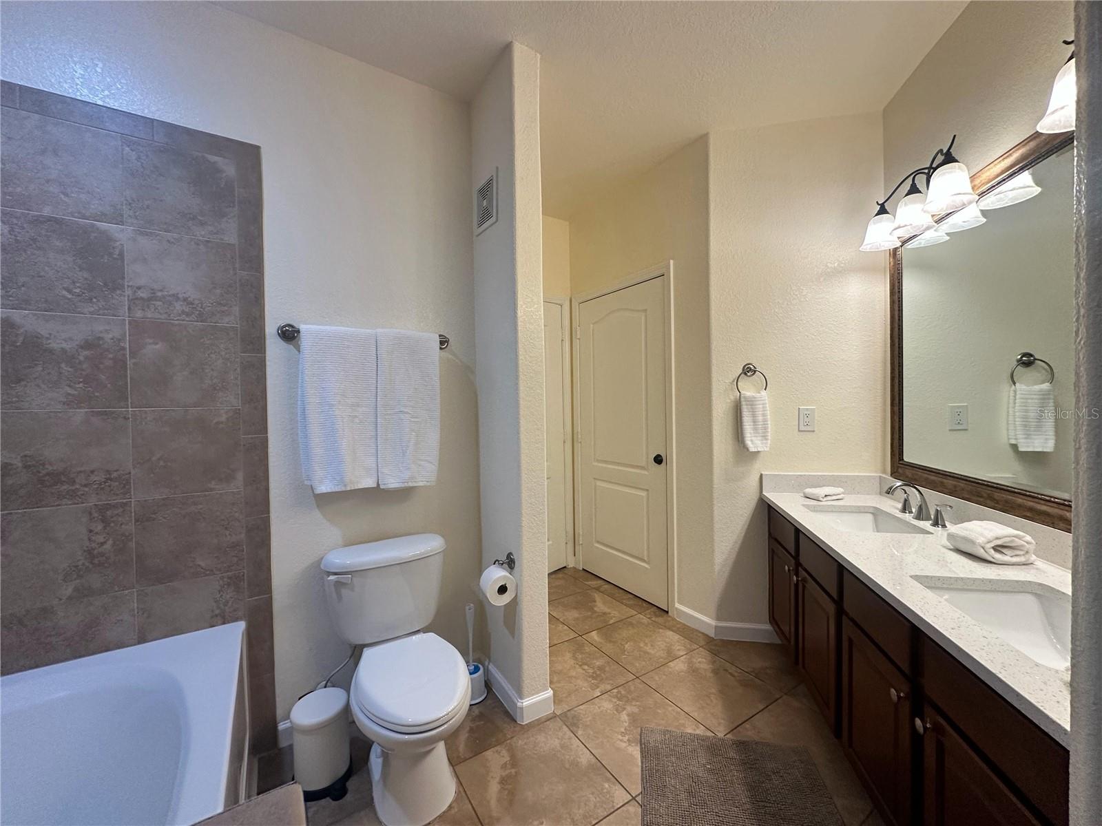 903 CHARO PKWY #837, DAVENPORT, FL — photo 47