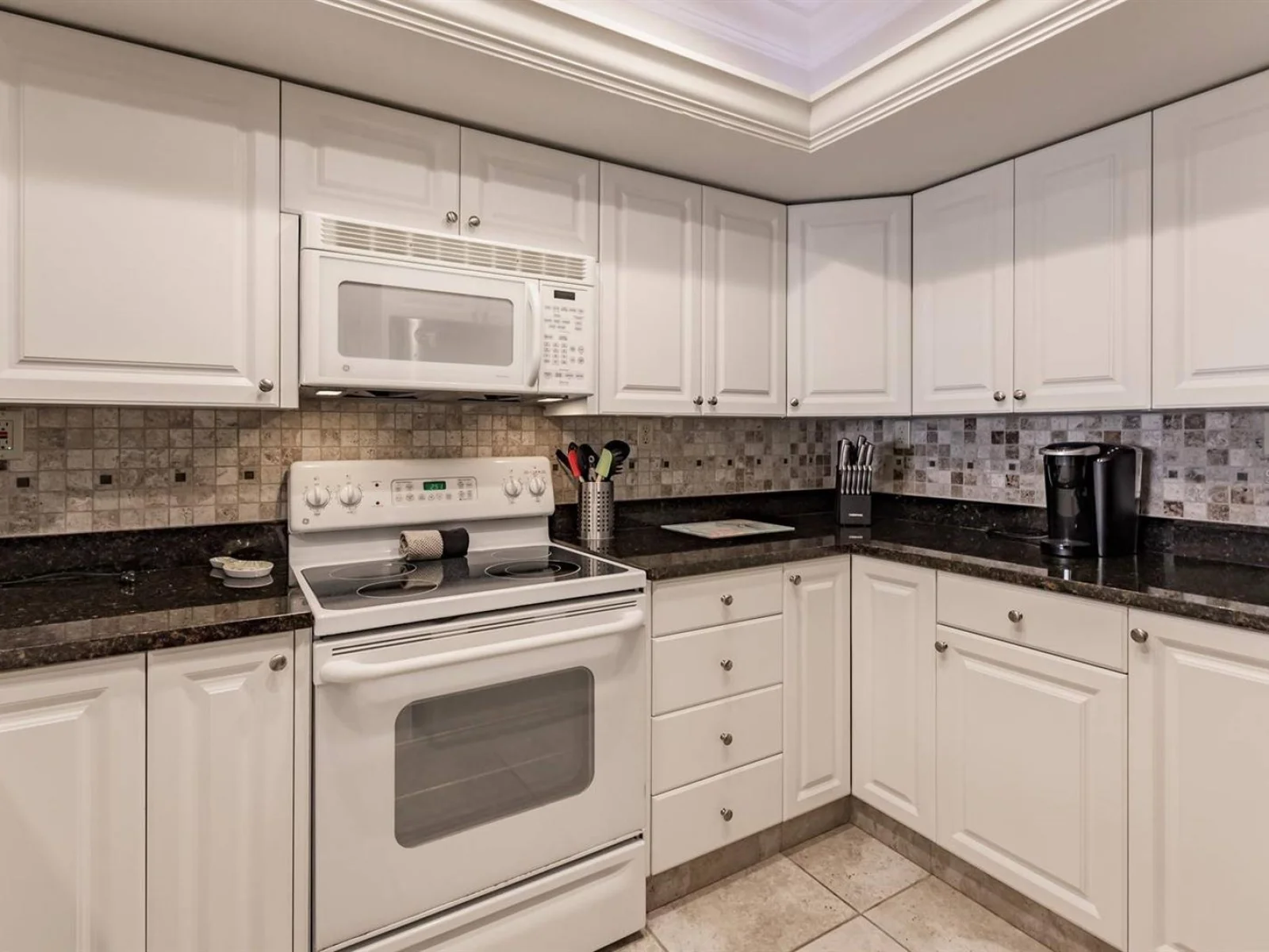 1125 W PEPPERTREE DR #605, SARASOTA, FL — photo 21