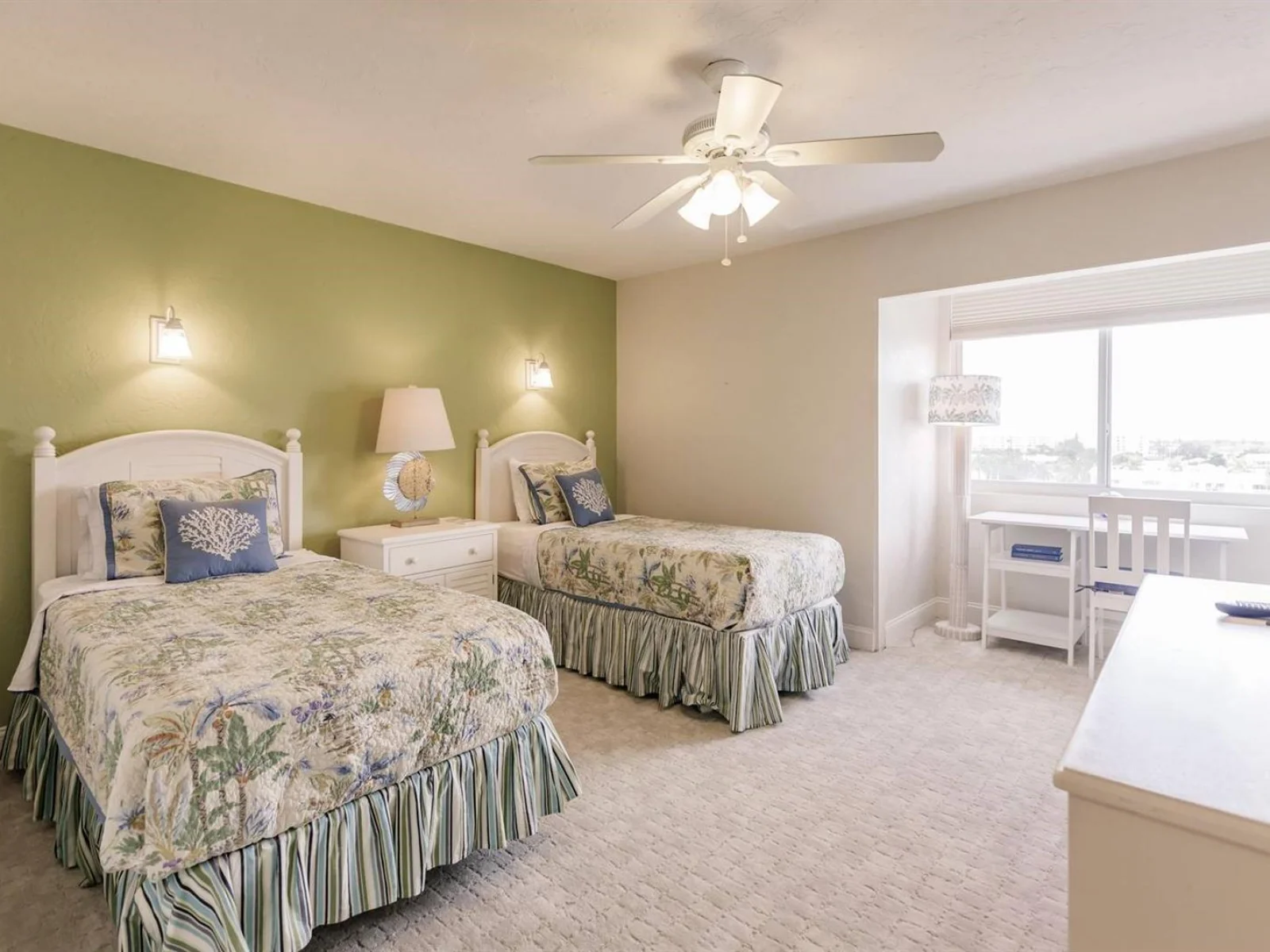 1125 W PEPPERTREE DR #605, SARASOTA, FL — photo 39