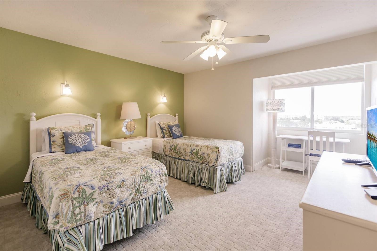 1125 W PEPPERTREE DR #605, SARASOTA, FL — photo 40