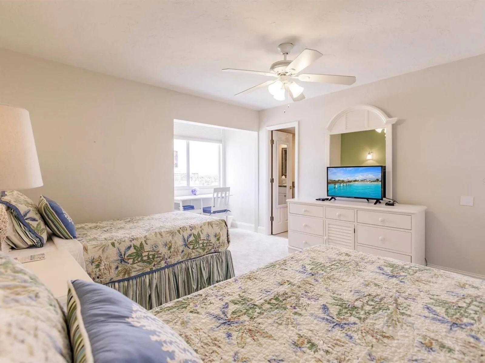 1125 W PEPPERTREE DR #605, SARASOTA, FL — photo 41