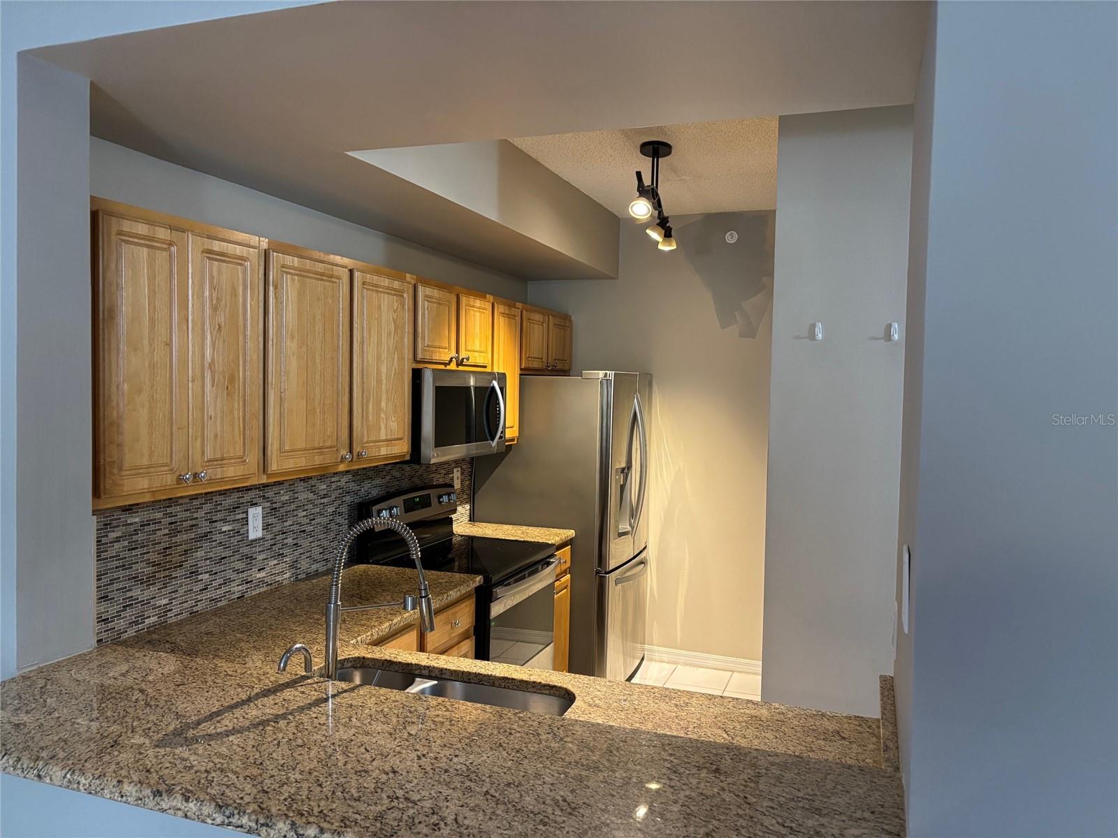 5691 BENTGRASS DR #15-209, SARASOTA, FL — photo 2