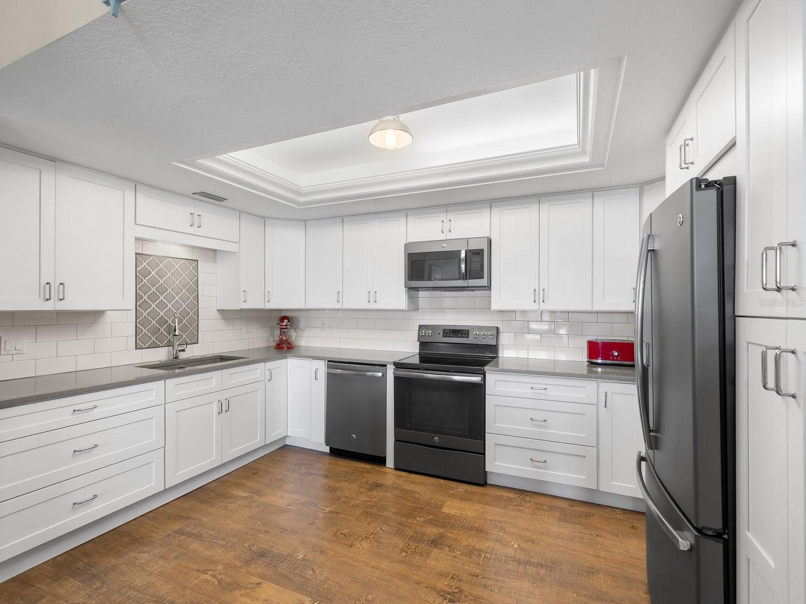 4 BELLEVIEW BLVD #804, BELLEAIR, FL — photo 7