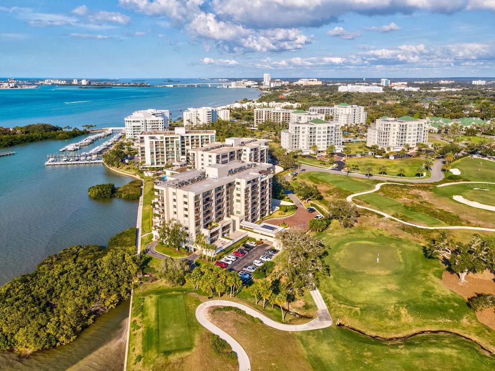 4 BELLEVIEW BLVD #804, BELLEAIR, FL — photo 32