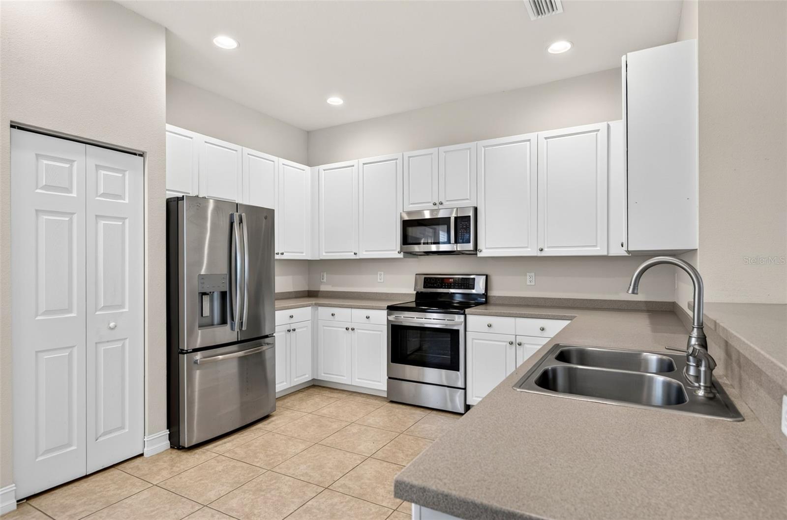 15709 CRYSTAL WATERS DR, WIMAUMA, FL — photo 12