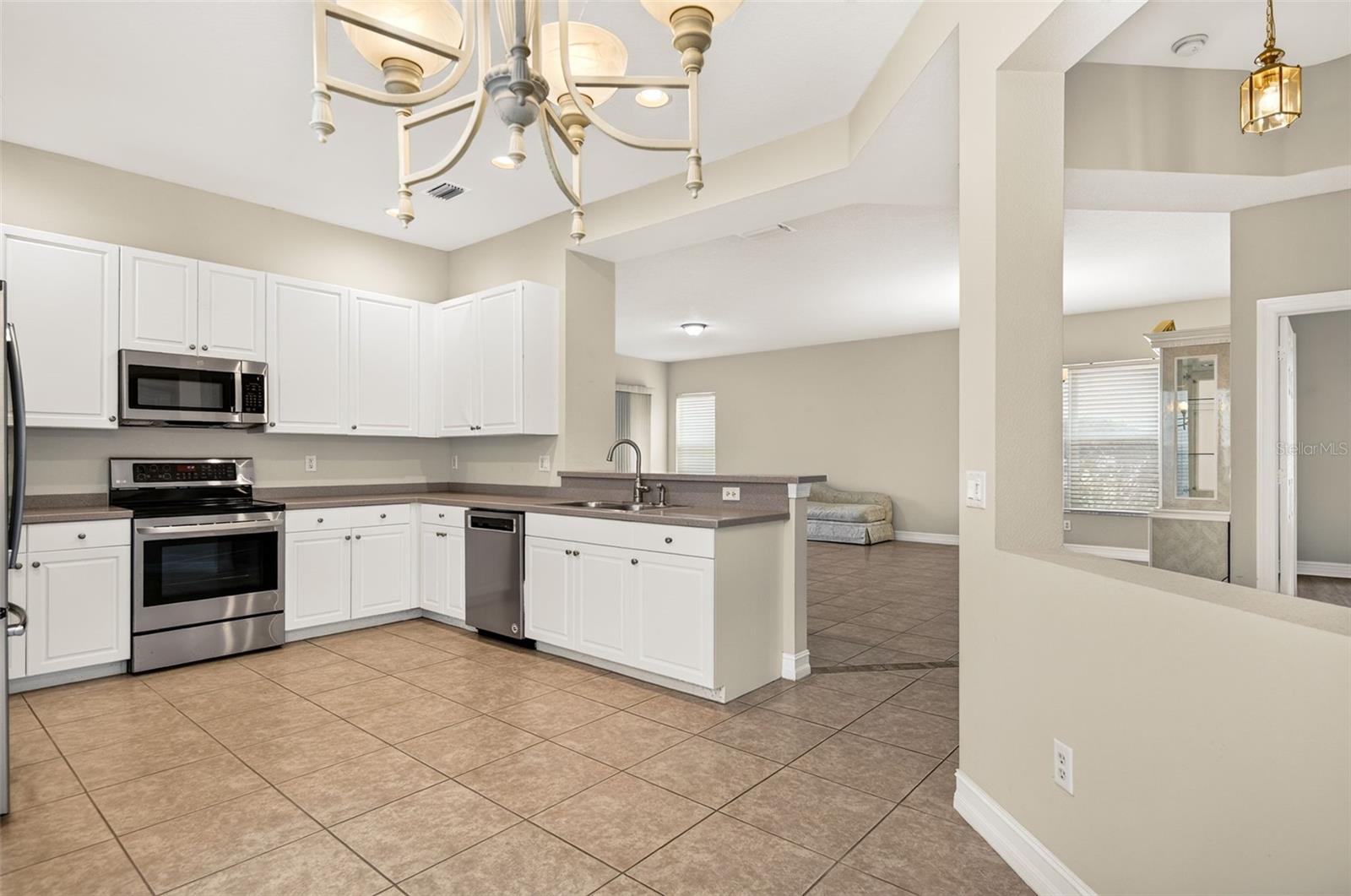 15709 CRYSTAL WATERS DR, WIMAUMA, FL — photo 16