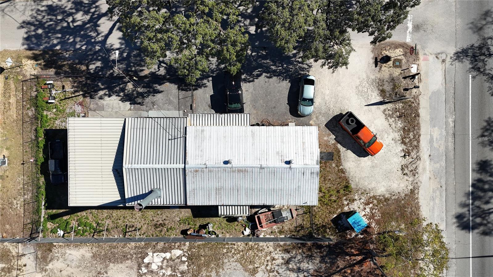10 BARRY AVE, MASCOTTE, FL — photo 34