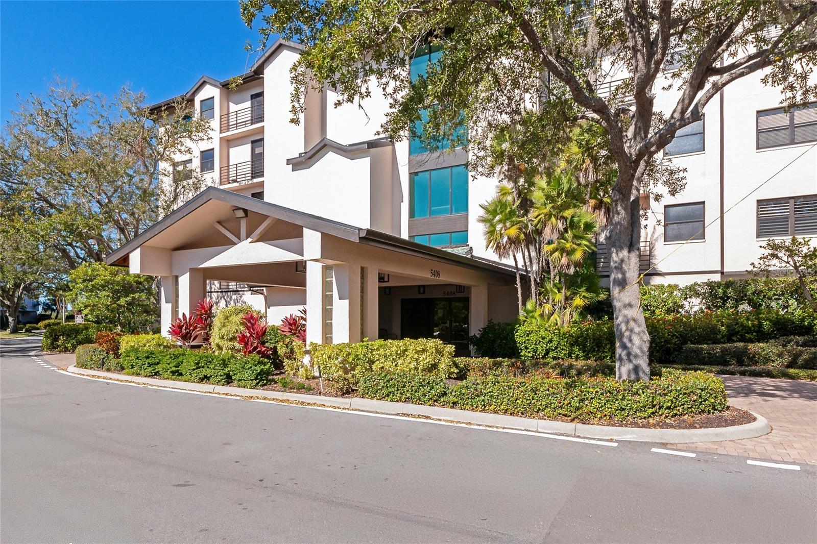 5408 EAGLES POINT CIR #302, SARASOTA, FL