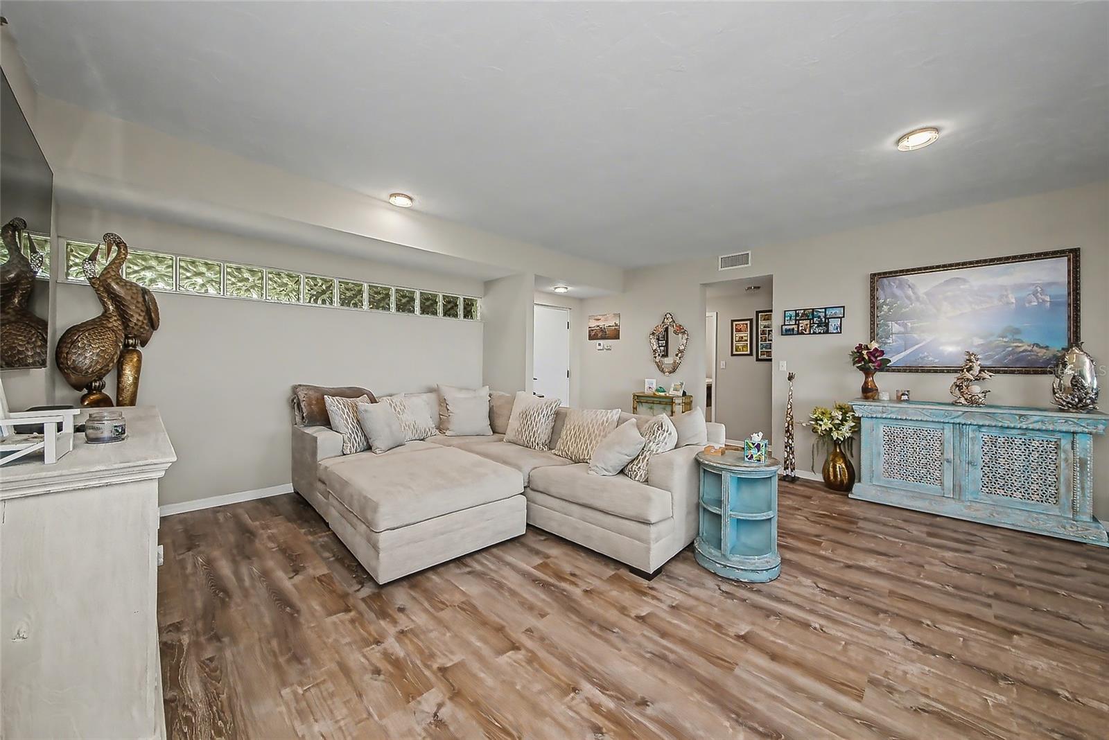 5408 EAGLES POINT CIR #302, SARASOTA, FL — photo 5
