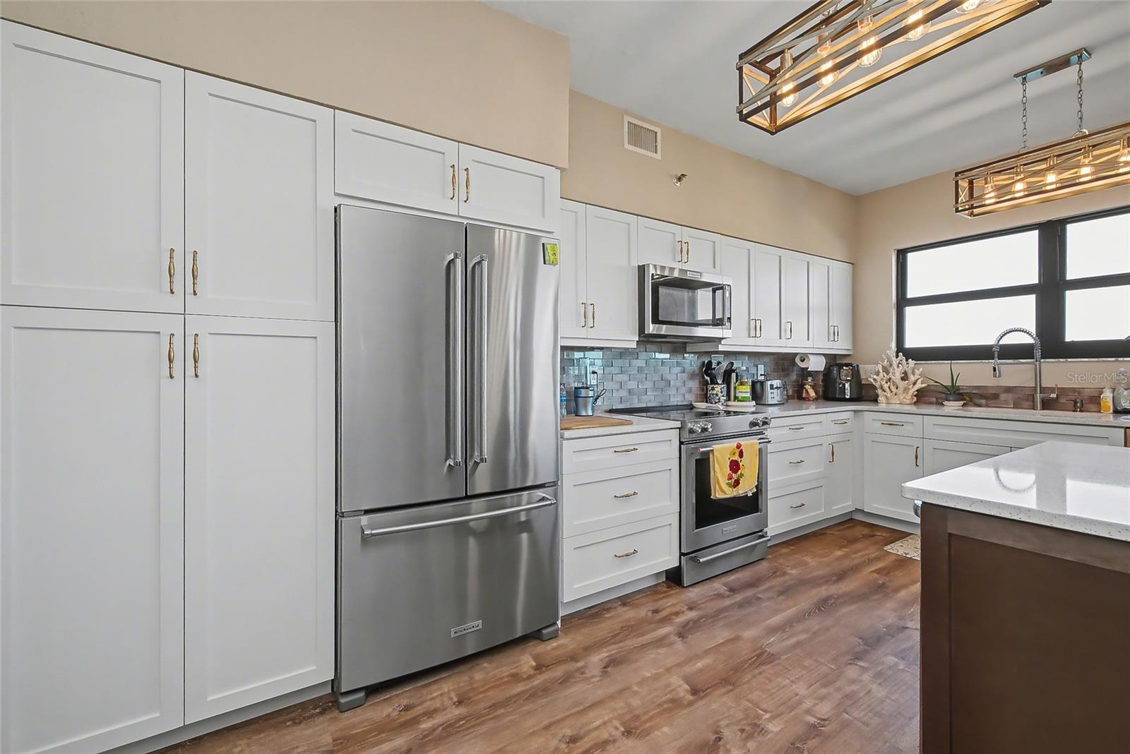 5408 EAGLES POINT CIR #302, SARASOTA, FL — photo 14
