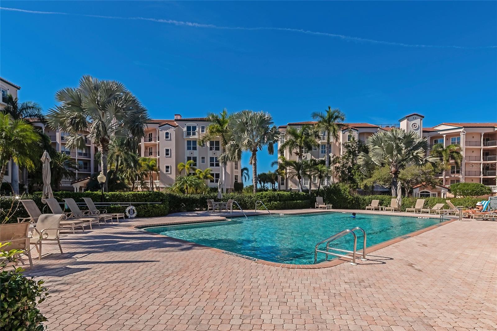 5408 EAGLES POINT CIR #302, SARASOTA, FL — photo 39
