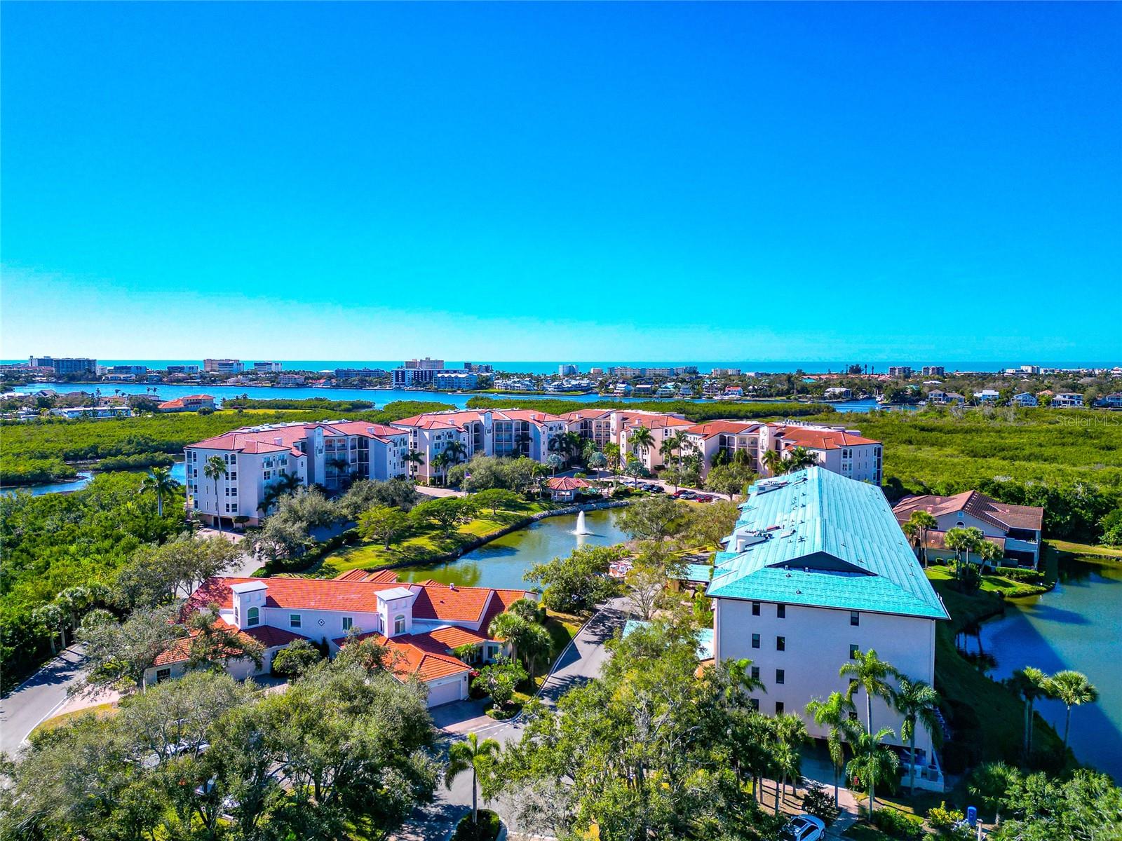 5408 EAGLES POINT CIR #302, SARASOTA, FL — photo 46
