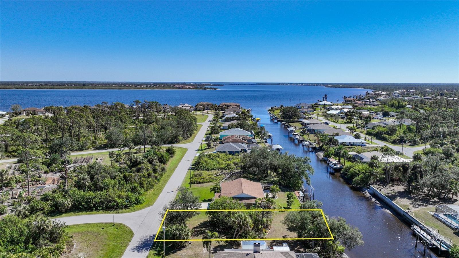 3455 MONTGOMERY DR, PORT CHARLOTTE, FL