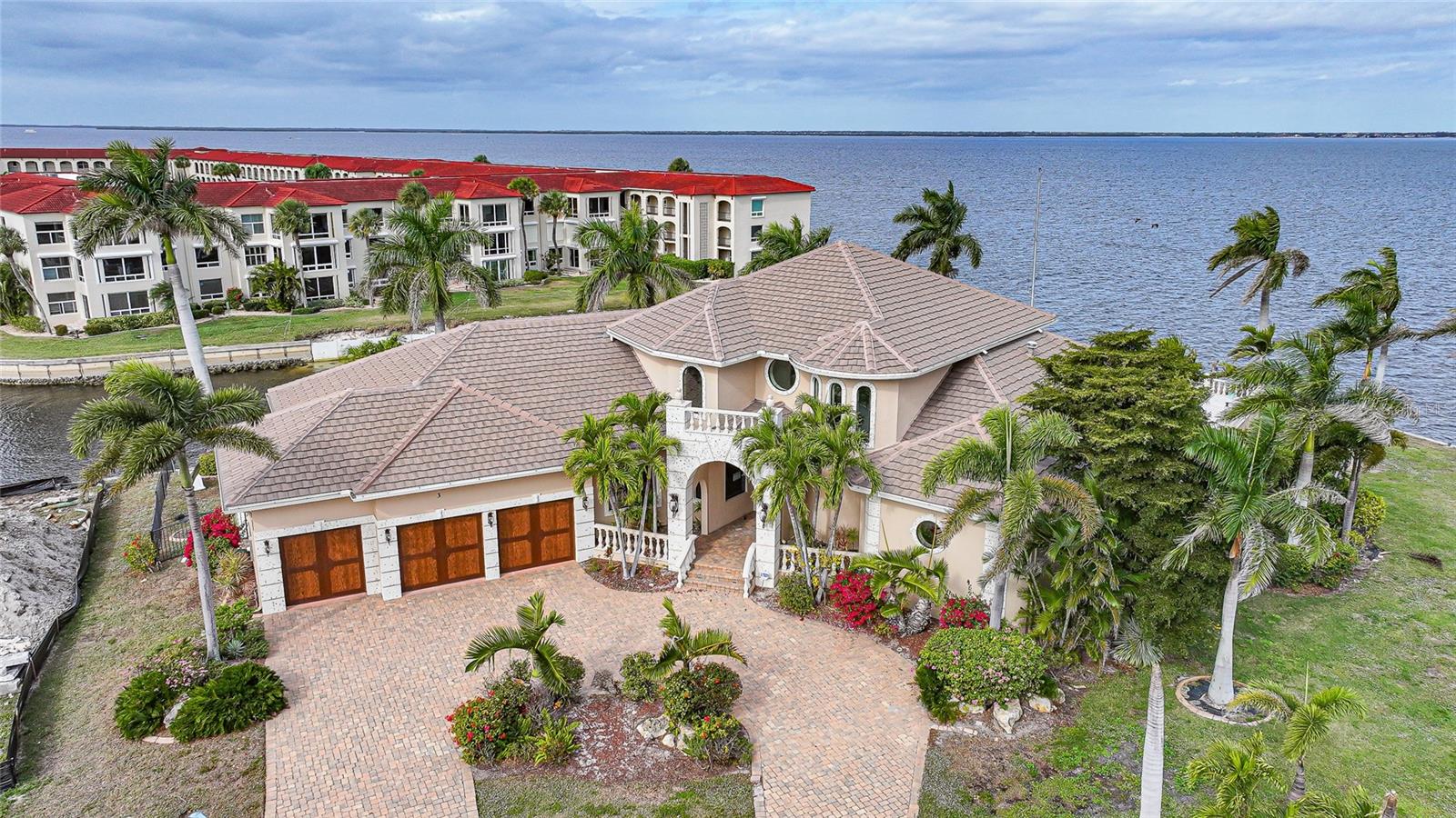 3 HIBISCUS DR, PUNTA GORDA, FL