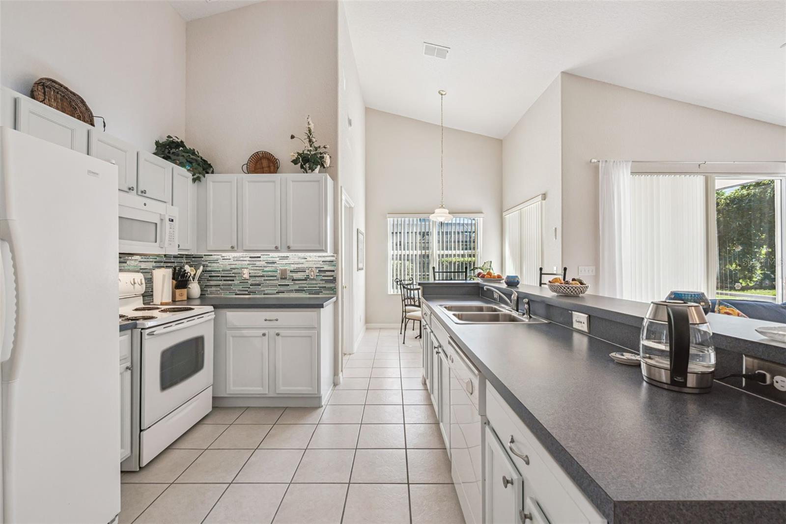 718 CORVINA DR, DAVENPORT, FL — photo 12