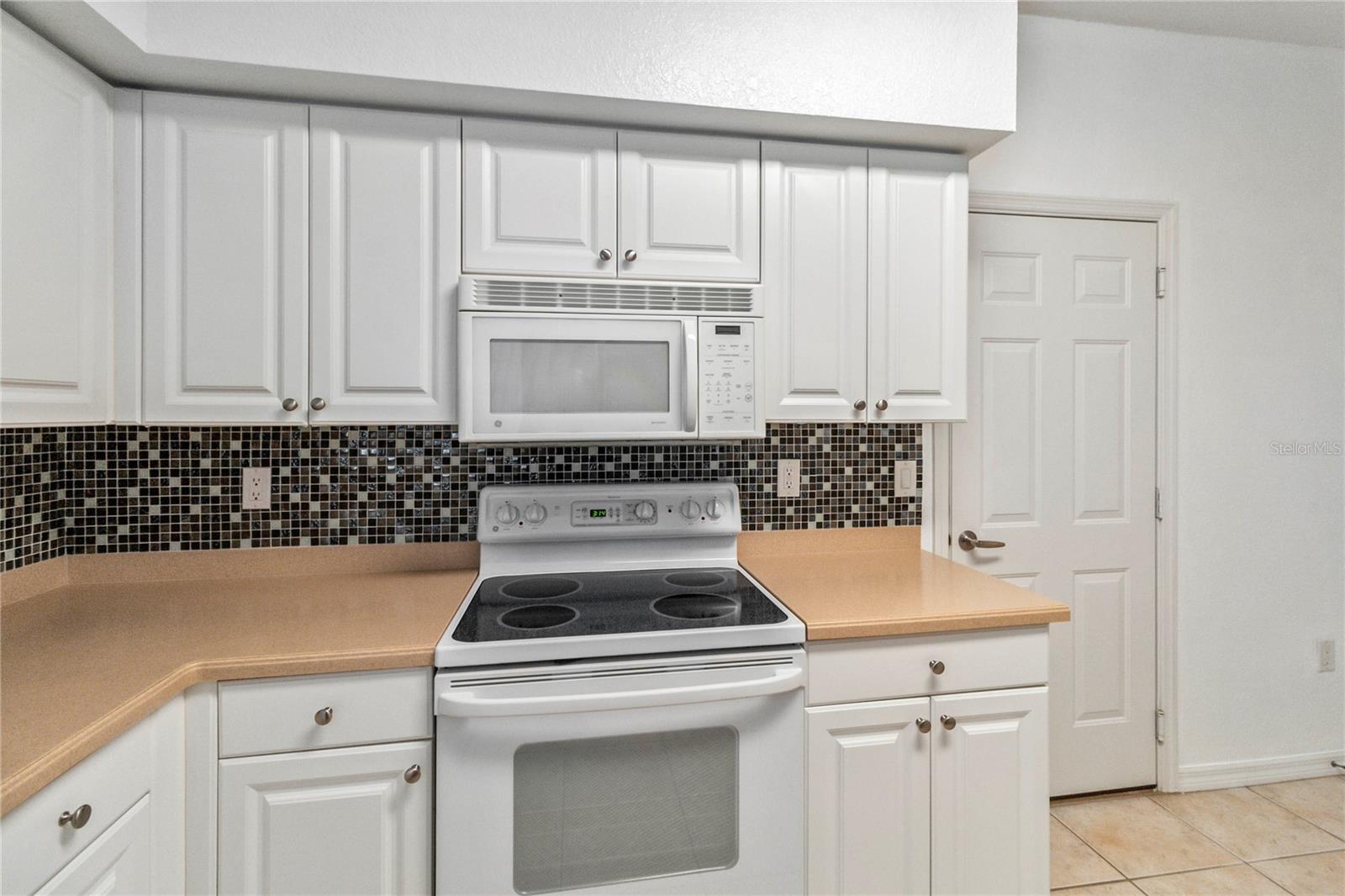 6351 BAY CEDAR LN, BRADENTON, FL — photo 7