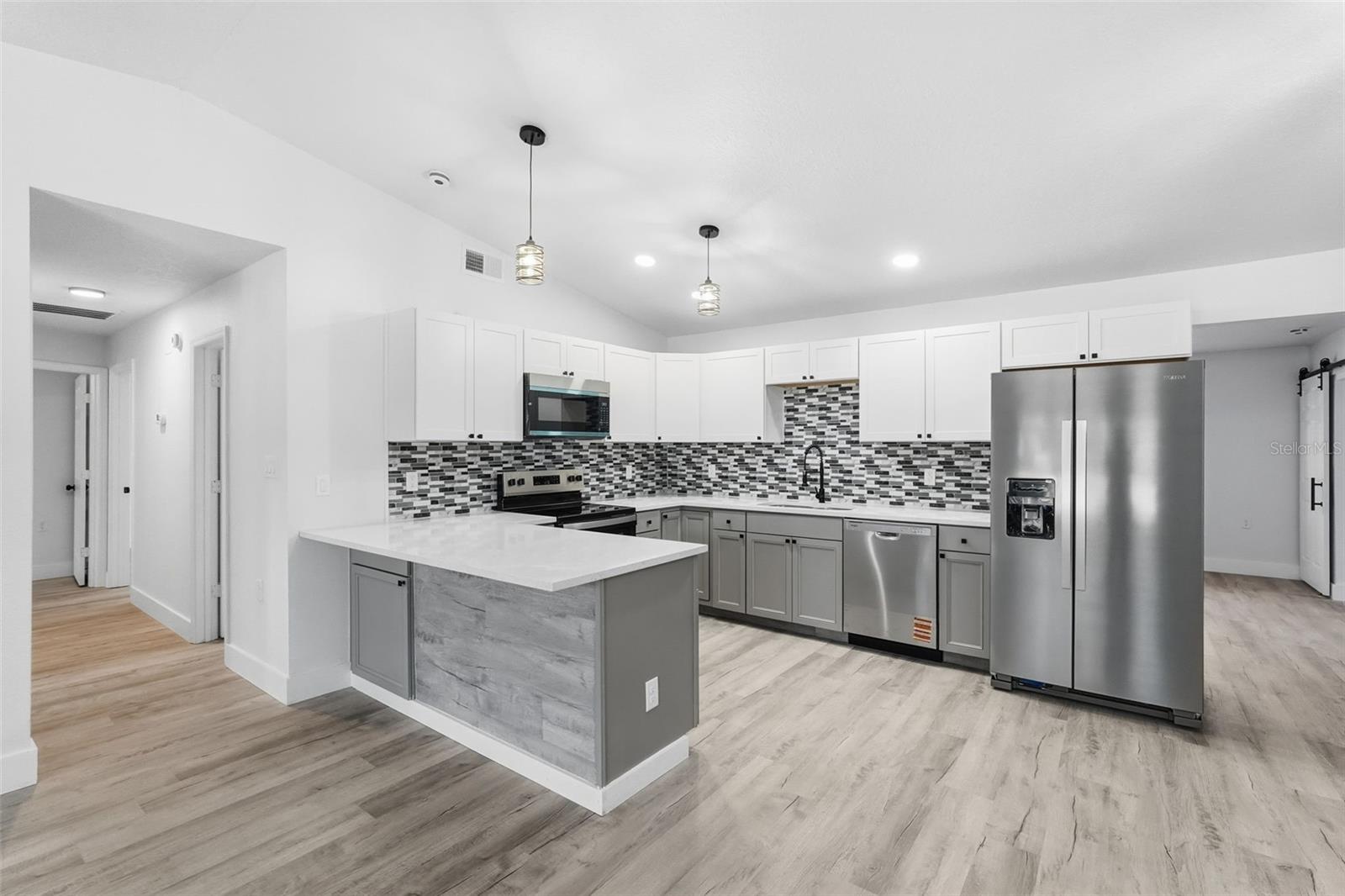 34071 MADISON AVE, DADE CITY, FL — photo 13