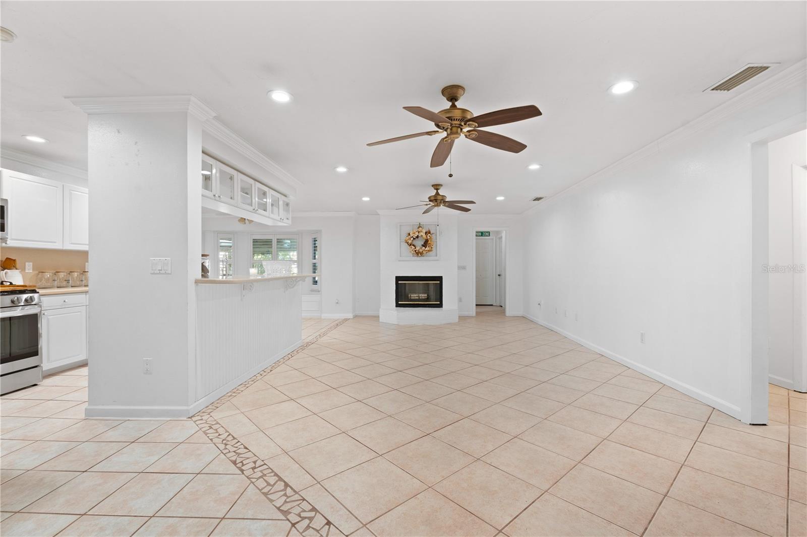 619 29TH ST E, BRADENTON, FL — photo 15